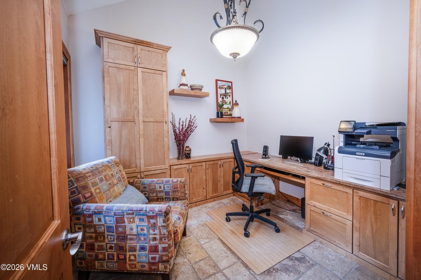 Welcome to this beautifully maintained three bedroom, three bath - photo 20