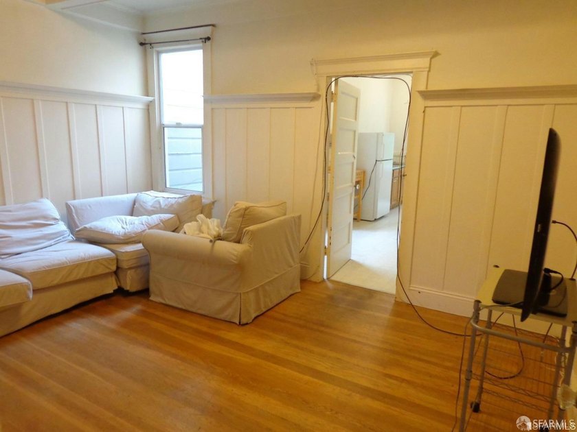 Middle floor 2 BR with parking. As you enter, you'll see the - photo 7