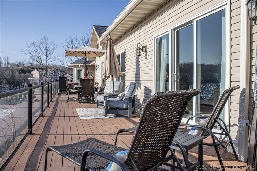 Amazing Rental Potential! Solar Efficient Lake Home with energy - photo 34