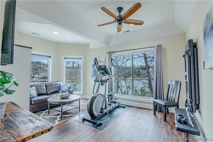 Amazing Rental Potential! Solar Efficient Lake Home with energy - photo 53