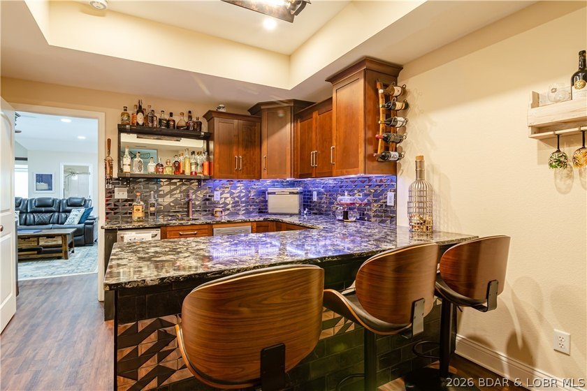 Amazing Rental Potential! Solar Efficient Lake Home with energy - photo 56