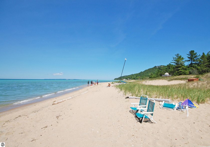 Situated along Lake Michigan's shoreline in the southernmost - photo 3