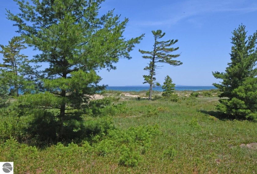 Situated along Lake Michigan's shoreline in the southernmost - photo 7