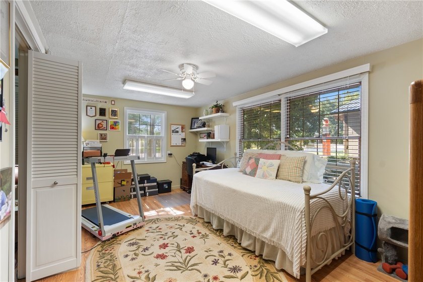 Welcome to your new home in the heart of the beautiful City of - photo 28