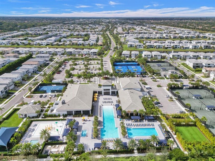 Welcome to 17313 Pagoda Palms Dr in the sought-after LOTUS - photo 59