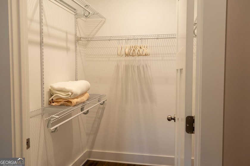 Welcome home to this amazing townhouse inside the city limits of - photo 21