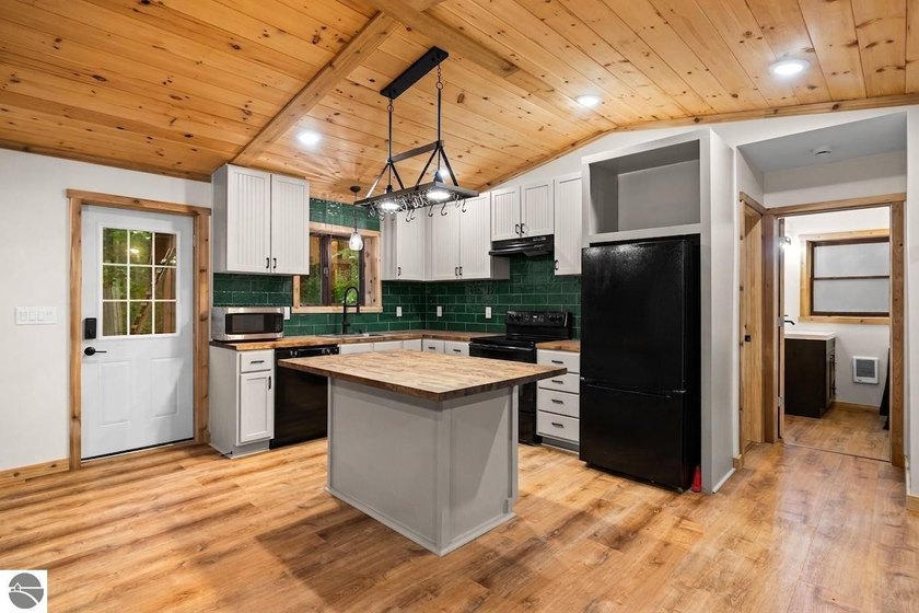 Nestled in a peaceful lake community just 500 feet from - photo 10