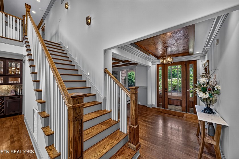 Located in coveted Jefferson Park, this traditional home with - photo 4