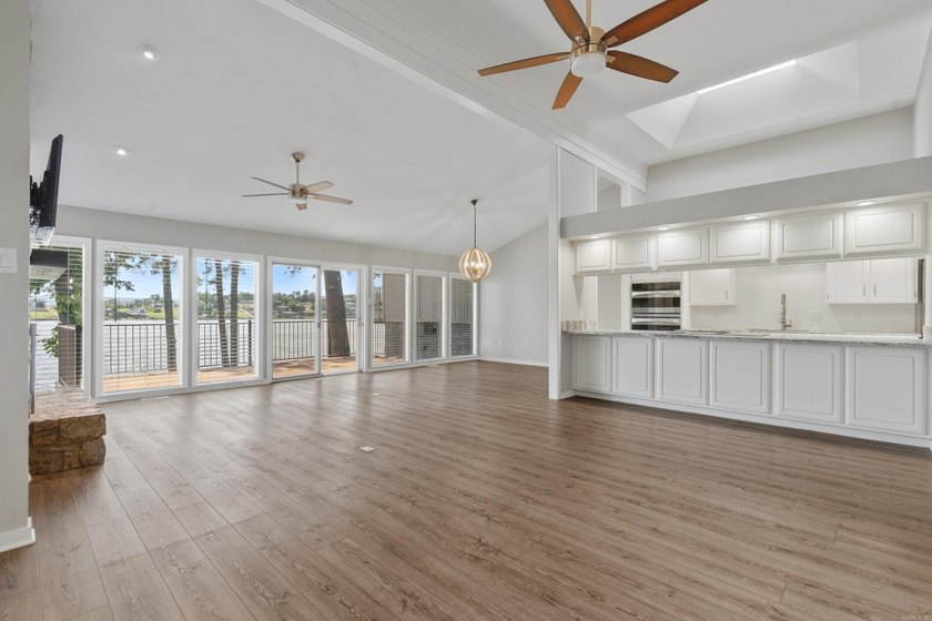 SELLER SAYS bring me an offer! Wonderful location and view !! - photo 12