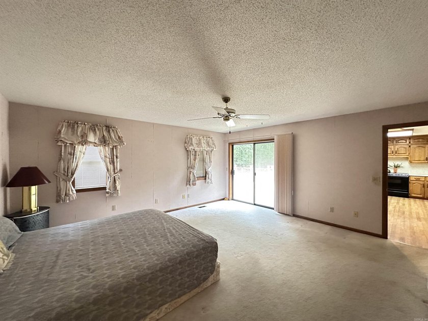 HOME with 4-CAR GARAGE on Flat Lot with a bathroom for each - photo 22