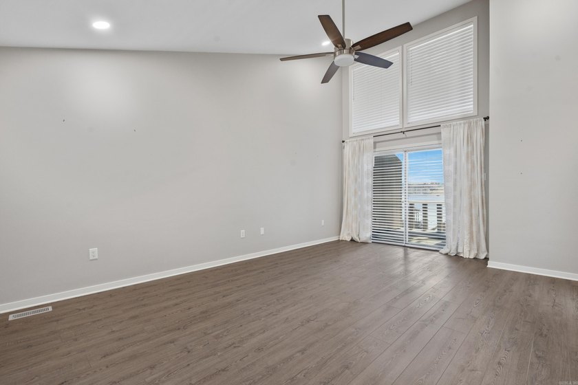 SELLER SAYS bring me an offer! Wonderful location and view !! - photo 29