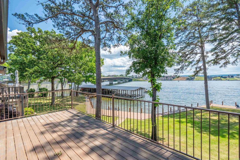 SELLER SAYS bring me an offer! Wonderful location and view !! - photo 41