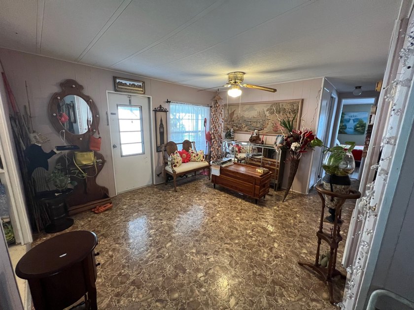 Retirement life made easy in sunny Port Saint Lucie, FL is just - photo 11