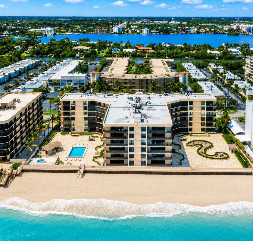Welcome to the newly transformed Dune Deck Condominium, where - photo 7