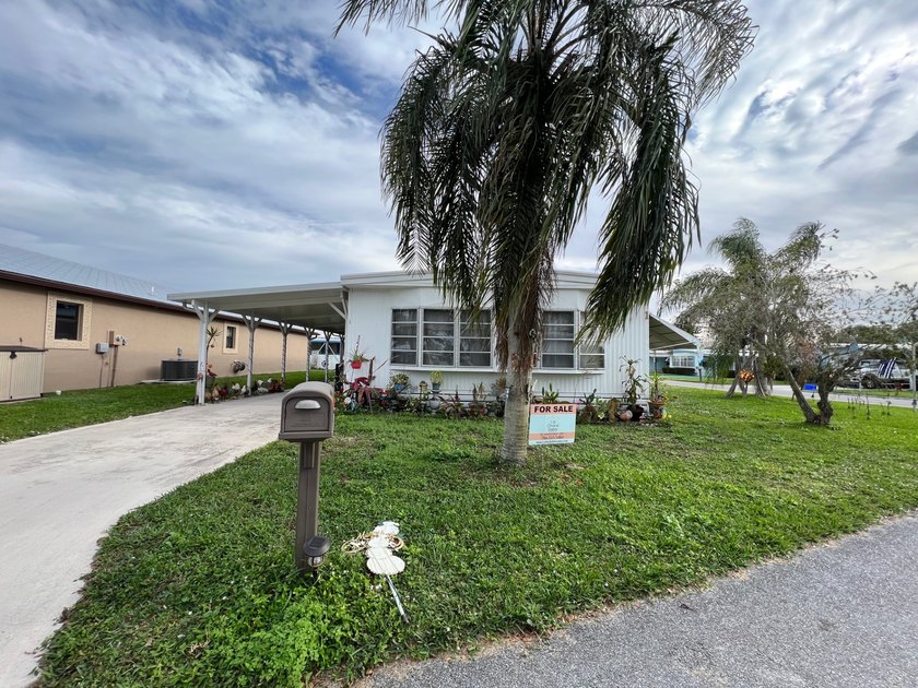 Retirement life made easy in sunny Port Saint Lucie, FL is just - photo 20