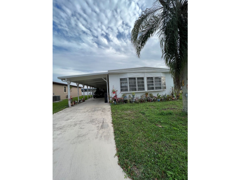 Retirement life made easy in sunny Port Saint Lucie, FL is just - photo 21