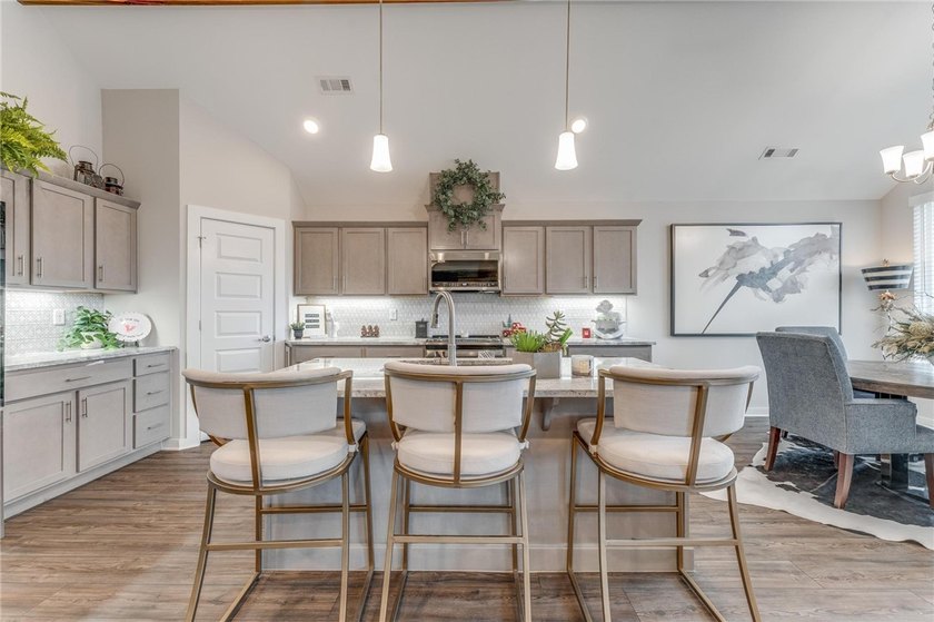 Experience luxury living in this 2022-built home, featuring 3 - photo 10