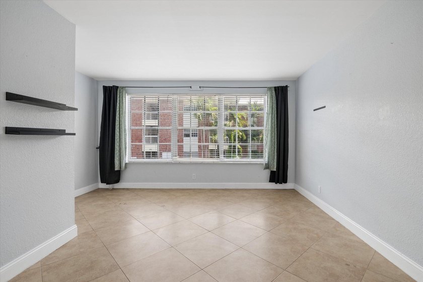 Priced to sell quickly. This East facing condo has a large - photo 7