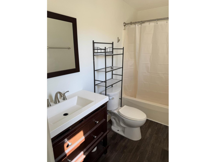 Lowest priced 4-bedroom in Destin with a private pool! Situated - photo 11