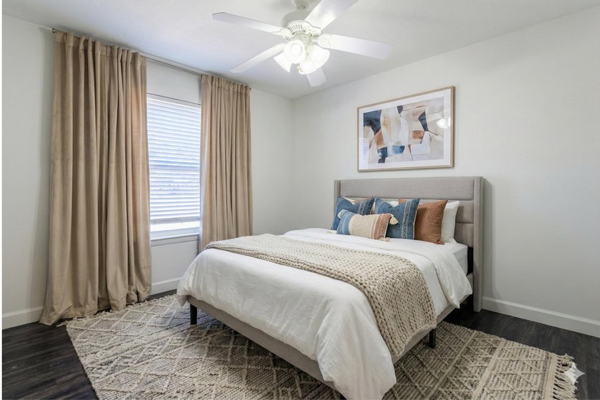 Lowest priced 4-bedroom in Destin with a private pool! Situated - photo 12