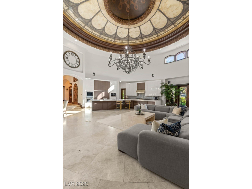 Timeless single-story custom estate with basement, offering 7 - photo 7