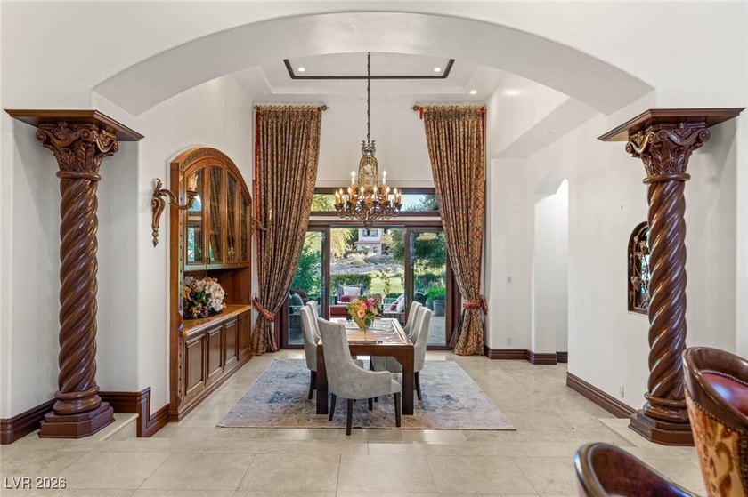 Timeless single-story custom estate with basement, offering 7 - photo 8