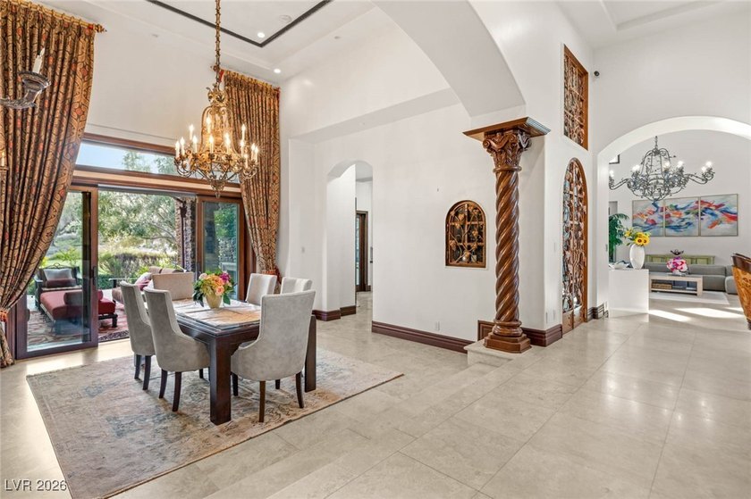 Timeless single-story custom estate with basement, offering 7 - photo 9