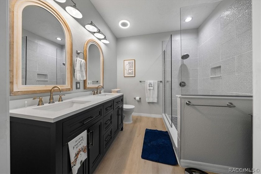 Where comfort, convenience, and cozy charm come together in one - photo 21