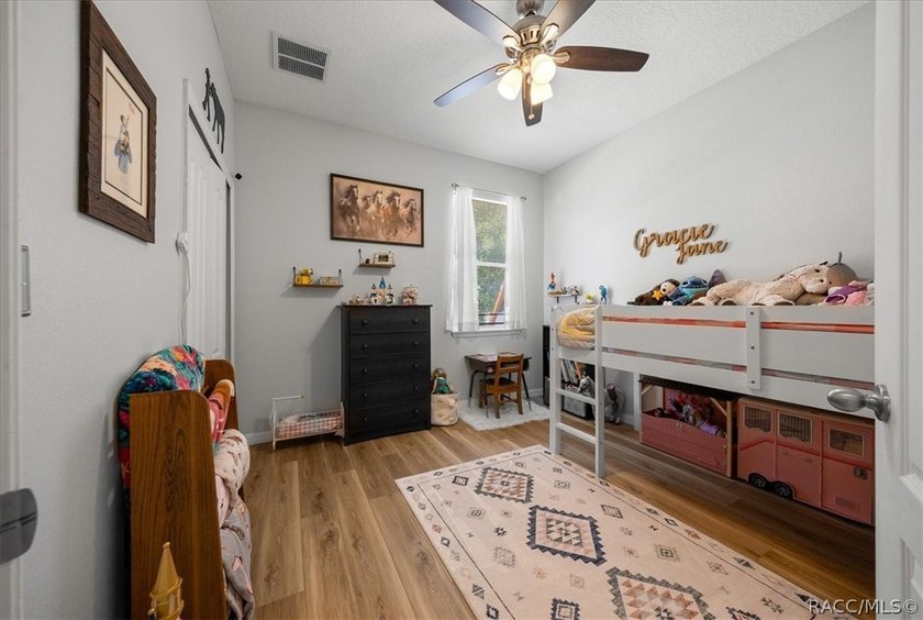 Where comfort, convenience, and cozy charm come together in one - photo 25