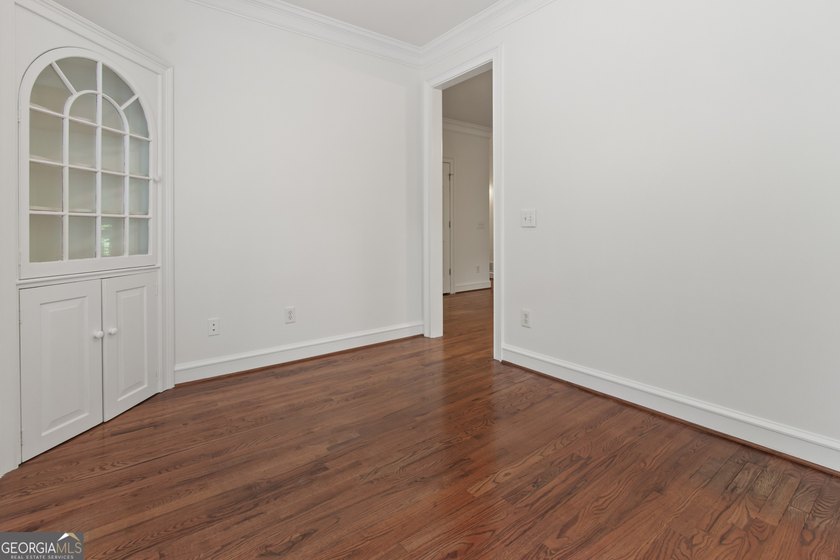 Beautiful home sitting on large cul-de-sac lot in high demand - photo 29