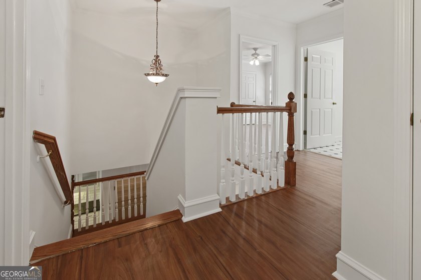 Beautiful home sitting on large cul-de-sac lot in high demand - photo 30