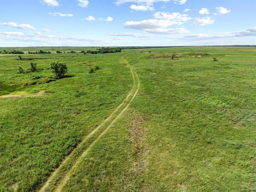 What a rare opportunity to own 433 fenced in acres. This - photo 8