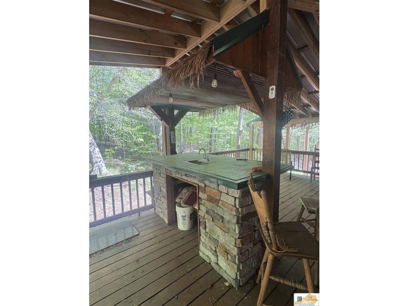 This is your opportunity to own a spacious lake property - photo 7