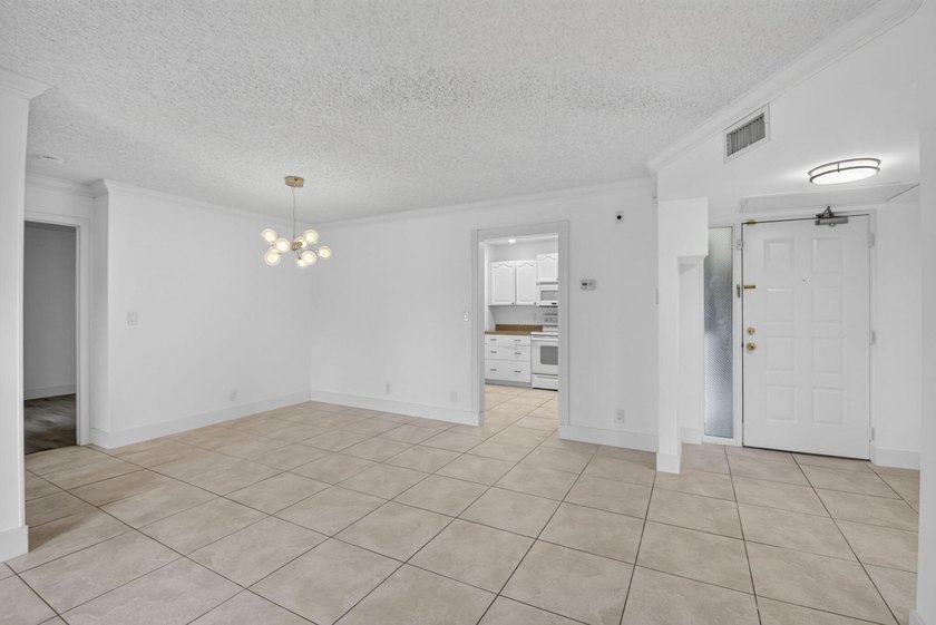 Experience comfort and convenience in this NEWLY RENOVATED - photo 3
