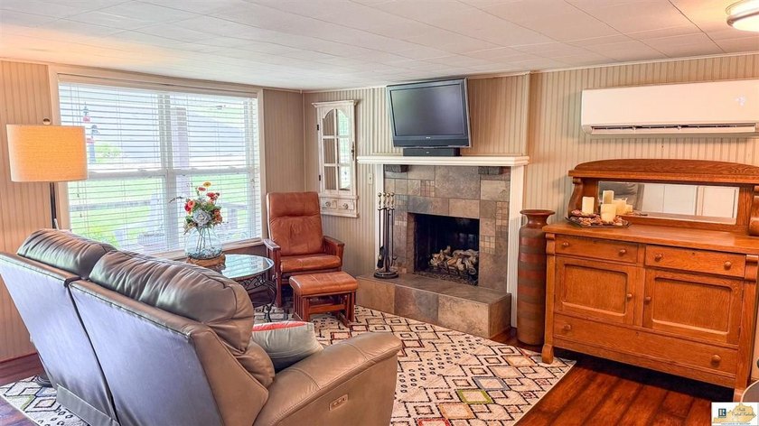 Welcome to your private lakeside retreat! A beautifully - photo 5