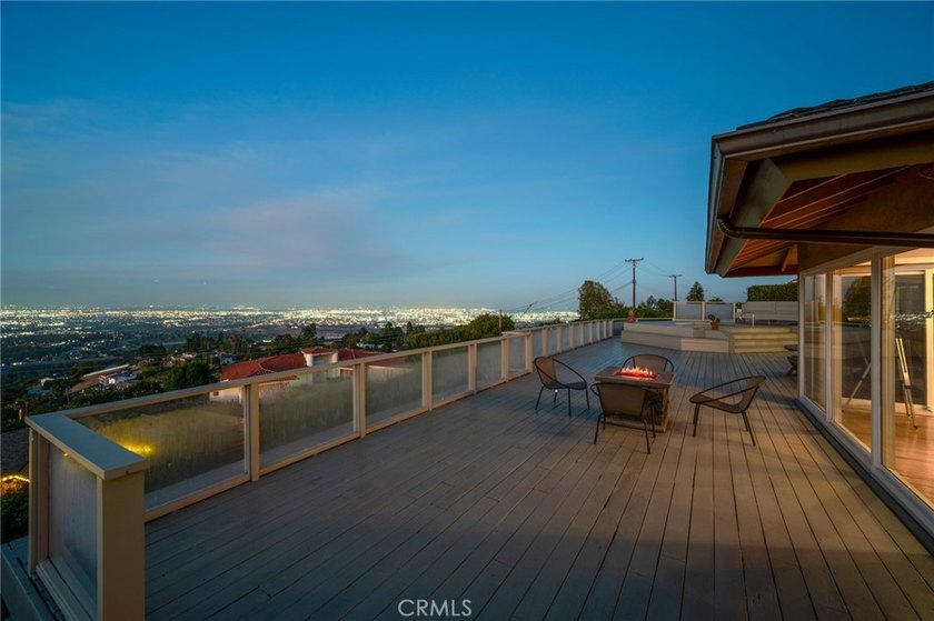 Perched atop a private hilltop with breathtaking 270-degree - photo 5