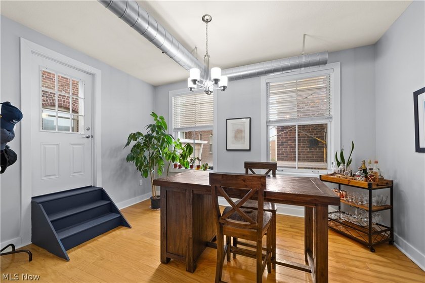 Welcome to Franklin Lofts in the heart of Ohio City's vibrant - photo 13