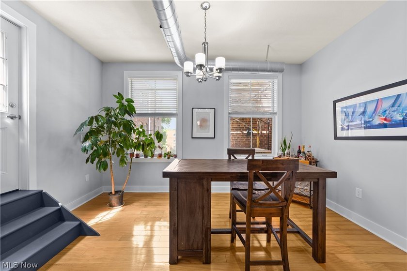 Welcome to Franklin Lofts in the heart of Ohio City's vibrant - photo 16