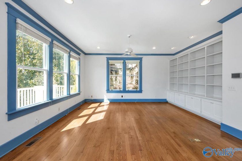 MAGNIFICENT HISTORICAL HOME W/ ELEGANT CHARACTER &amp; A - photo 21