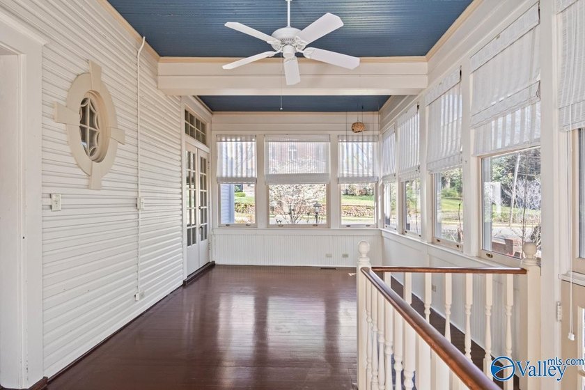 MAGNIFICENT HISTORICAL HOME W/ ELEGANT CHARACTER &amp; A - photo 25