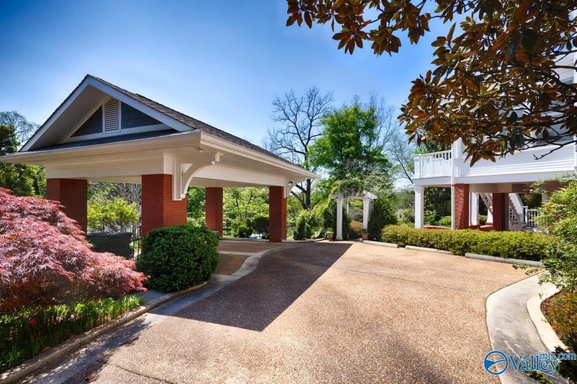 MAGNIFICENT HISTORICAL HOME W/ ELEGANT CHARACTER &amp; A - photo 39