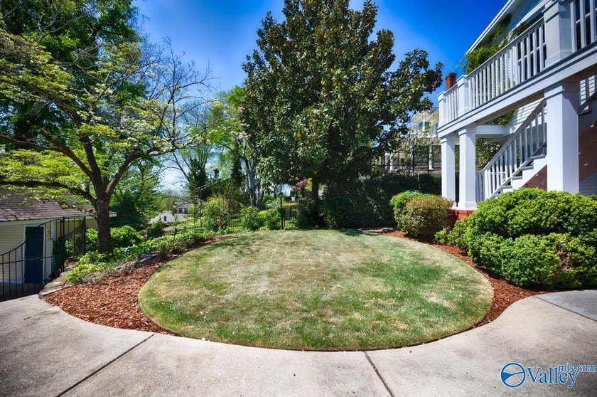 MAGNIFICENT HISTORICAL HOME W/ ELEGANT CHARACTER &amp; A - photo 42