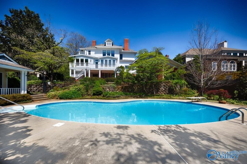 MAGNIFICENT HISTORICAL HOME W/ ELEGANT CHARACTER &amp; A - photo 43