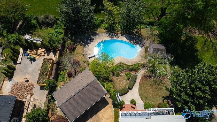 MAGNIFICENT HISTORICAL HOME W/ ELEGANT CHARACTER &amp; A - photo 45
