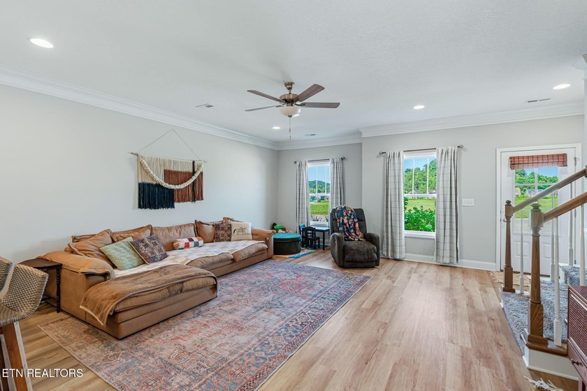 Like-new brick townhouse with resort-style amenities... what - photo 10