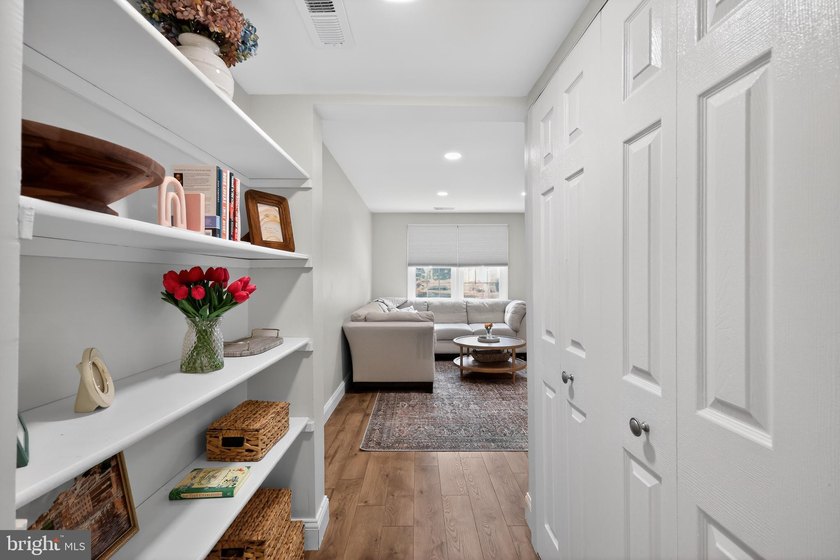 Welcome to this meticulously updated interior townhome, fully - photo 9