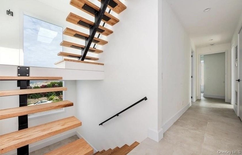 Bayfront New Construction | 7 Beds | Private Dock | Pool | - photo 11