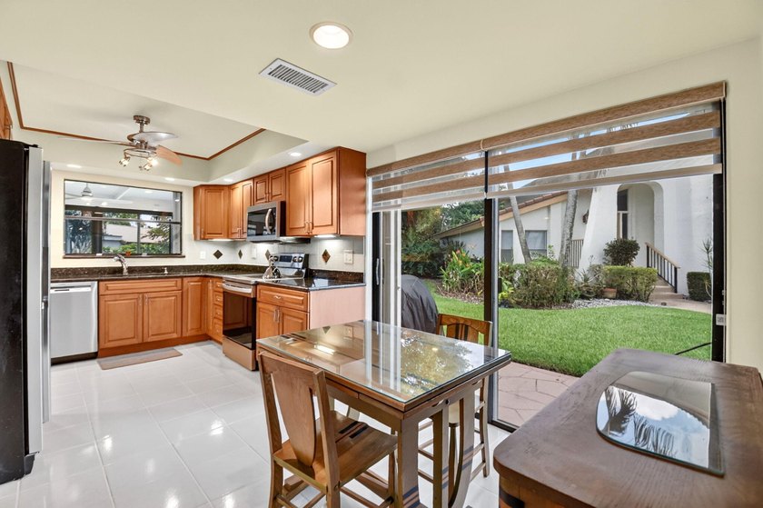 Tucked away on a peaceful cul-de-sac in the highly desirable - photo 22