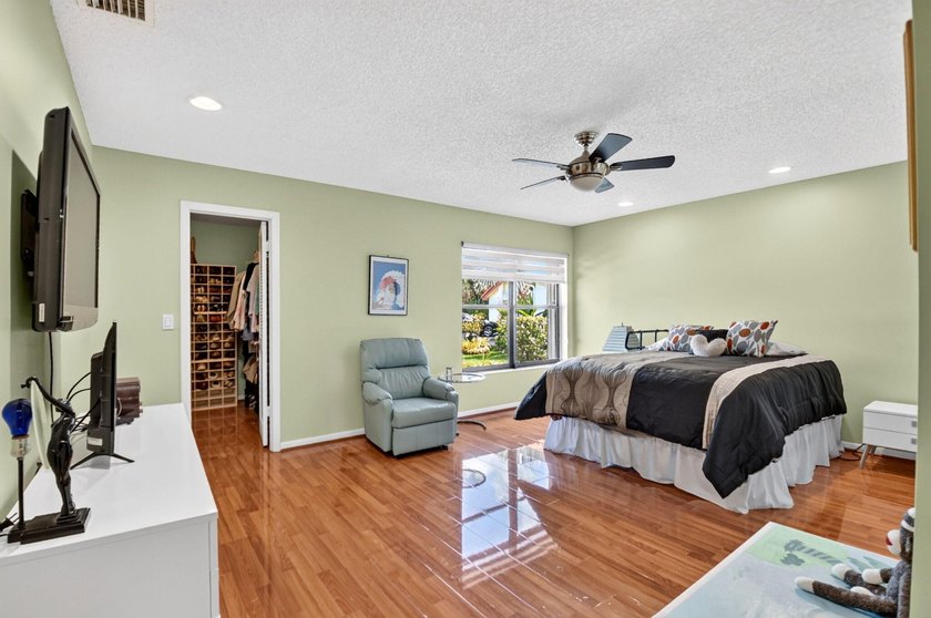 Tucked away on a peaceful cul-de-sac in the highly desirable - photo 29