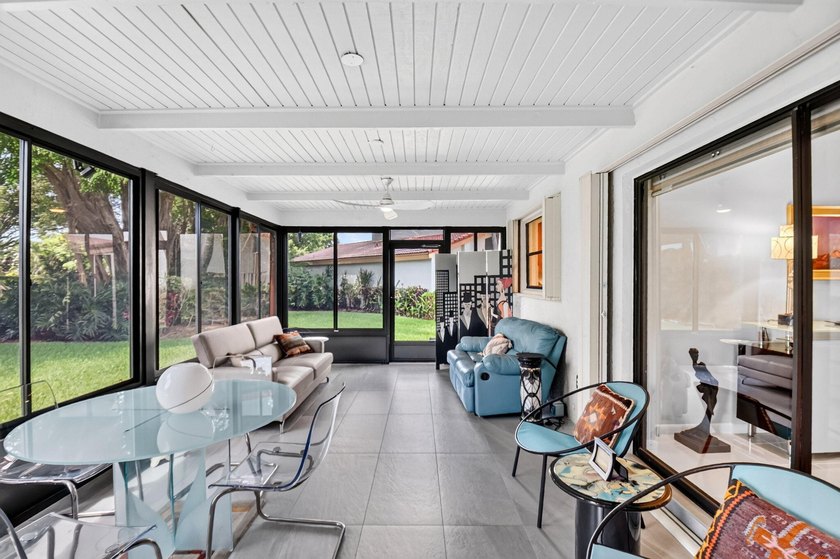 Tucked away on a peaceful cul-de-sac in the highly desirable - photo 38